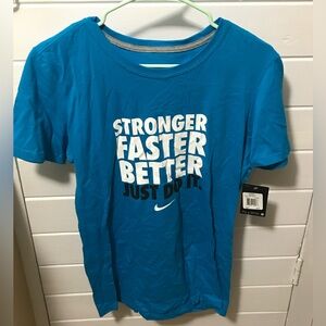 Nike slim-fit women’s top